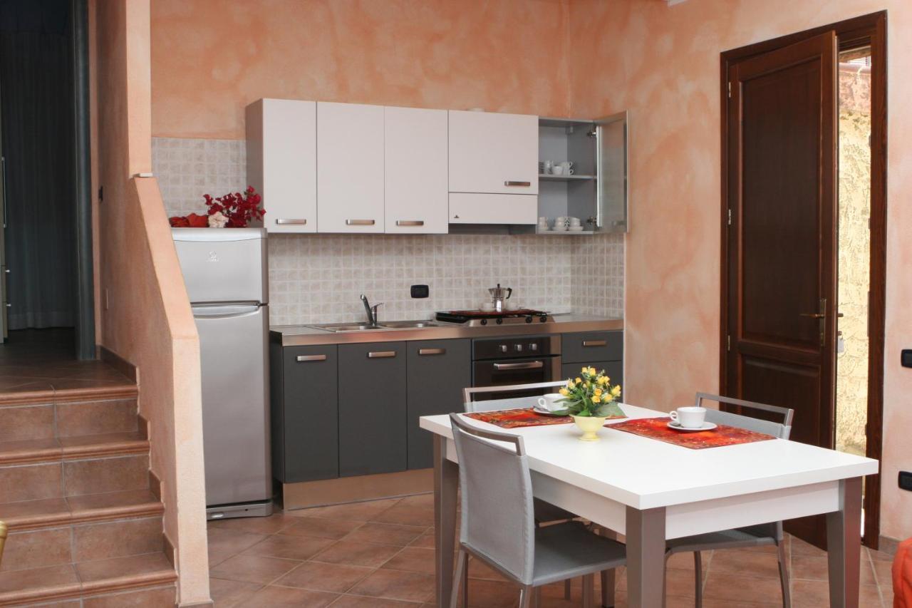 Il Borgo Di Porto Corallo